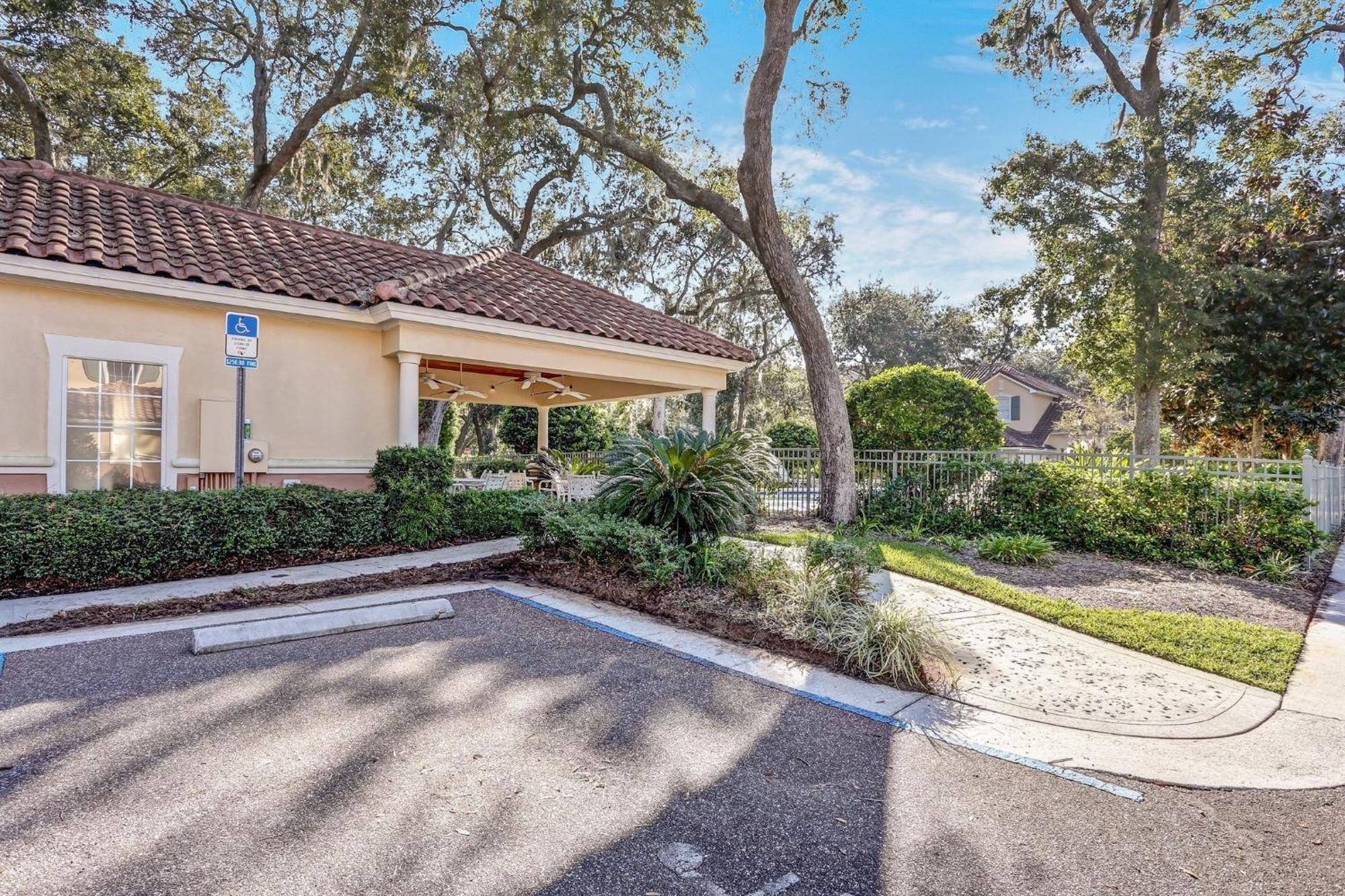 Gated Villas At Summer Beach American Beach Экстерьер фото